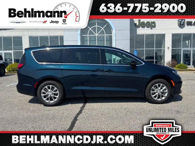 2025 Chrysler Pacifica Select