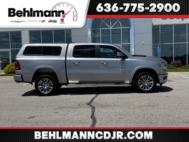 2022 RAM 1500 4WD Laramie Crew Cab